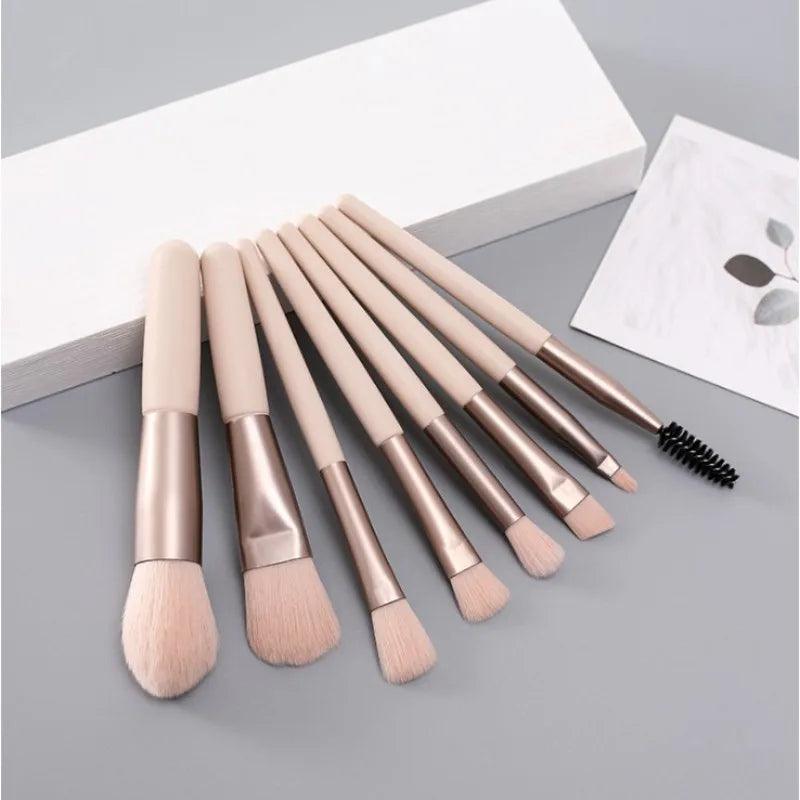Kit 8 Peças de pincéis de maquiagem - Conjunto com estojo transparente